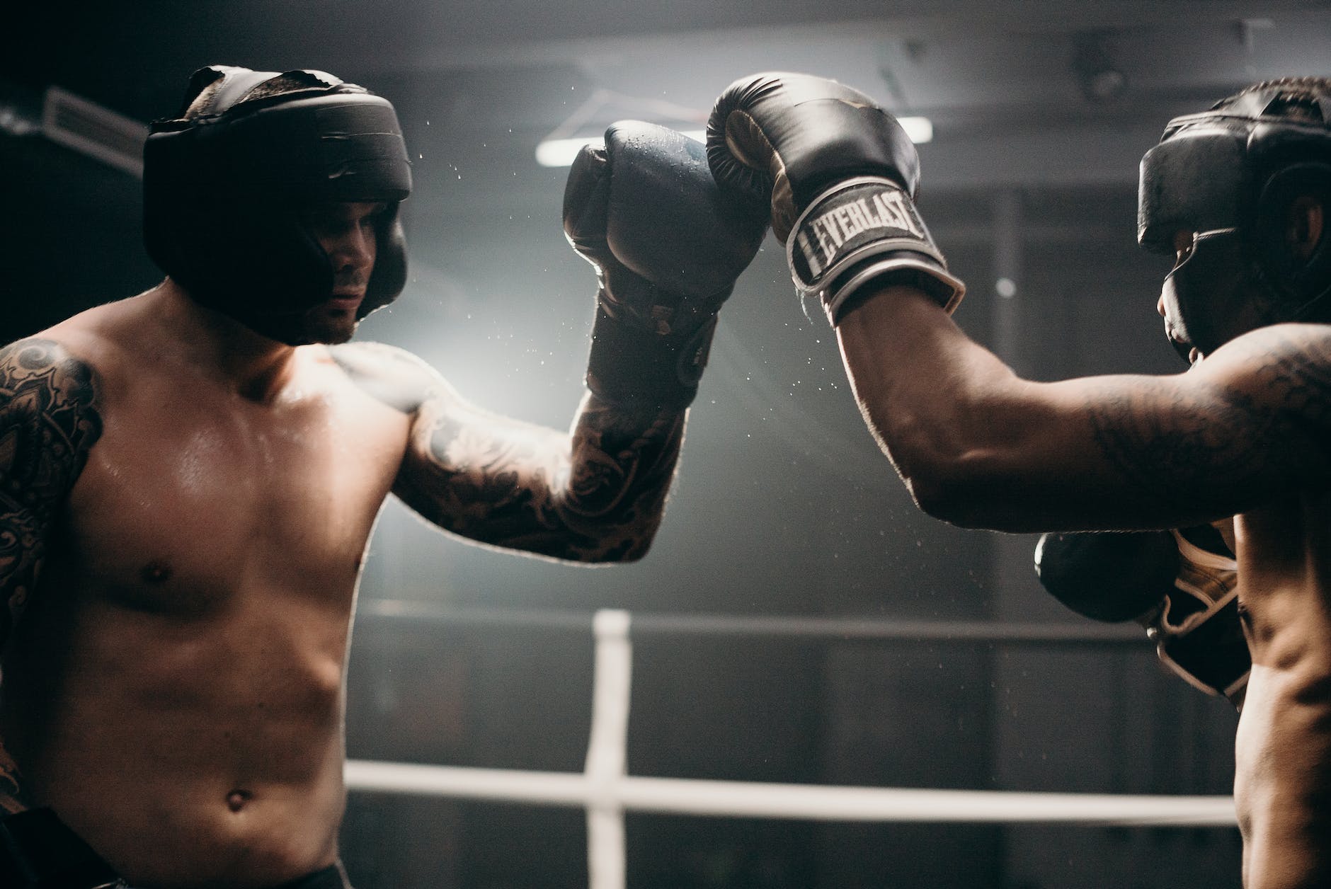 boxing gloves, boxing head gear, fighting, sparring